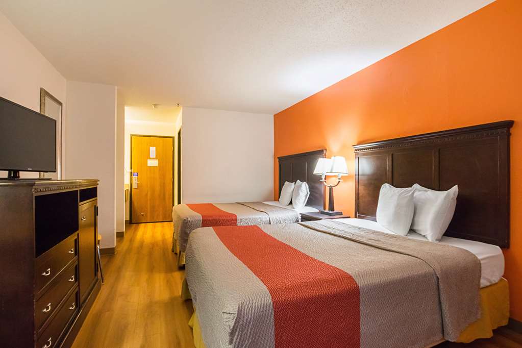Motel 6 Waterloo IA Crossroads Mall Cedar Falls - photo 19