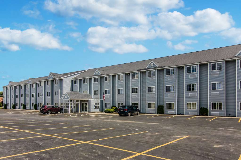 Quality Inn & Suites Grove City Outlet Mall - photo 6