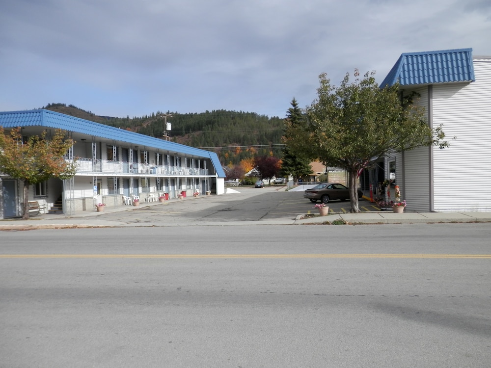 Trail Motel - carbon neutral hotel in Kellogg