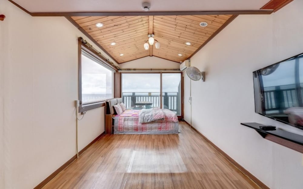 Taebo pension — 4-Star Luxury Hotel in Yeongdeok, South Korea
