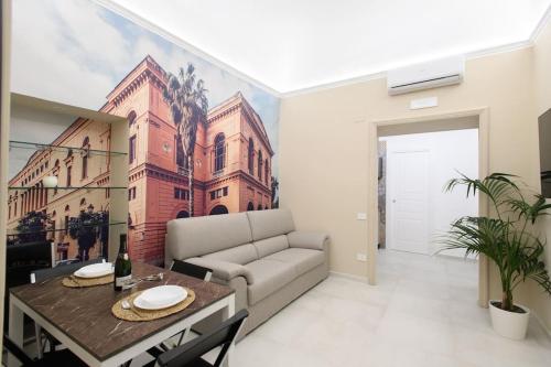Alessia Holiday House 90mq Salerno Centro — 4-Star Luxury Hotel in Salerno, Italy