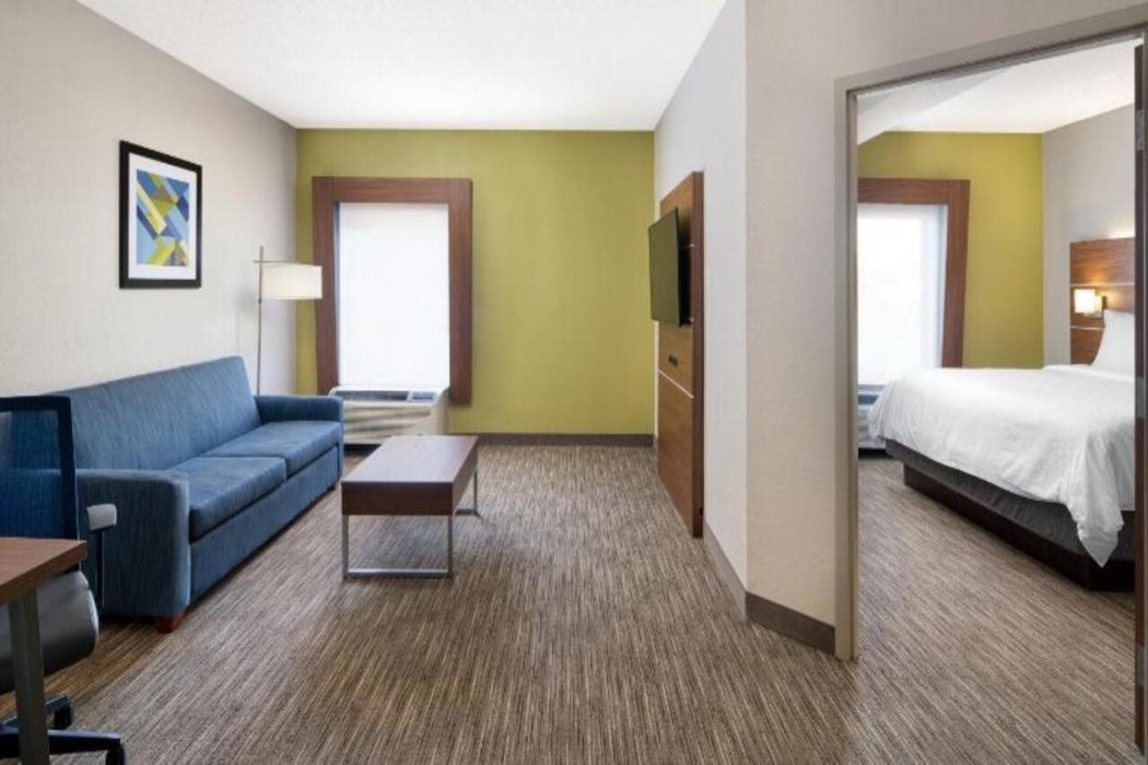 Baymont Inn & Suites Statesboro - photo 3