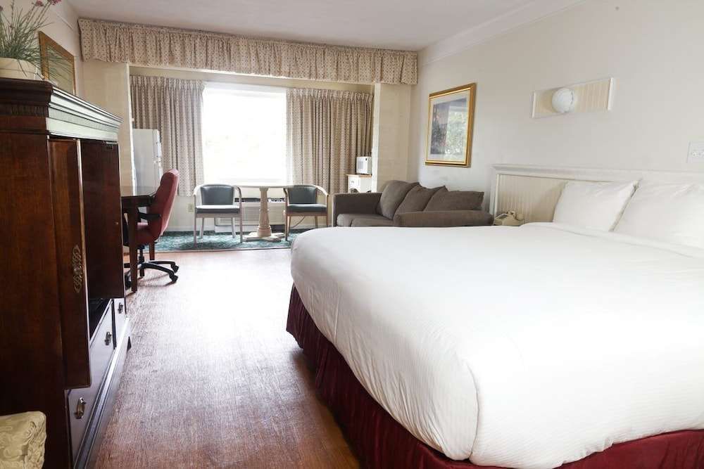 Shore Way Acres Inn - photo 4