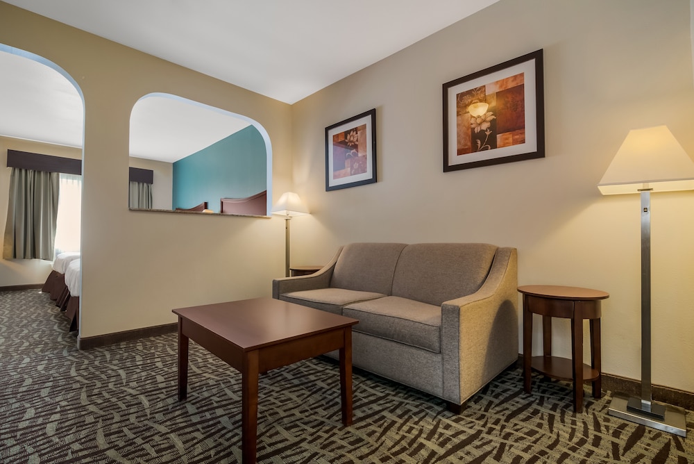 SureStay Plus Hotel by Best Western Topeka Northwest - photo 7