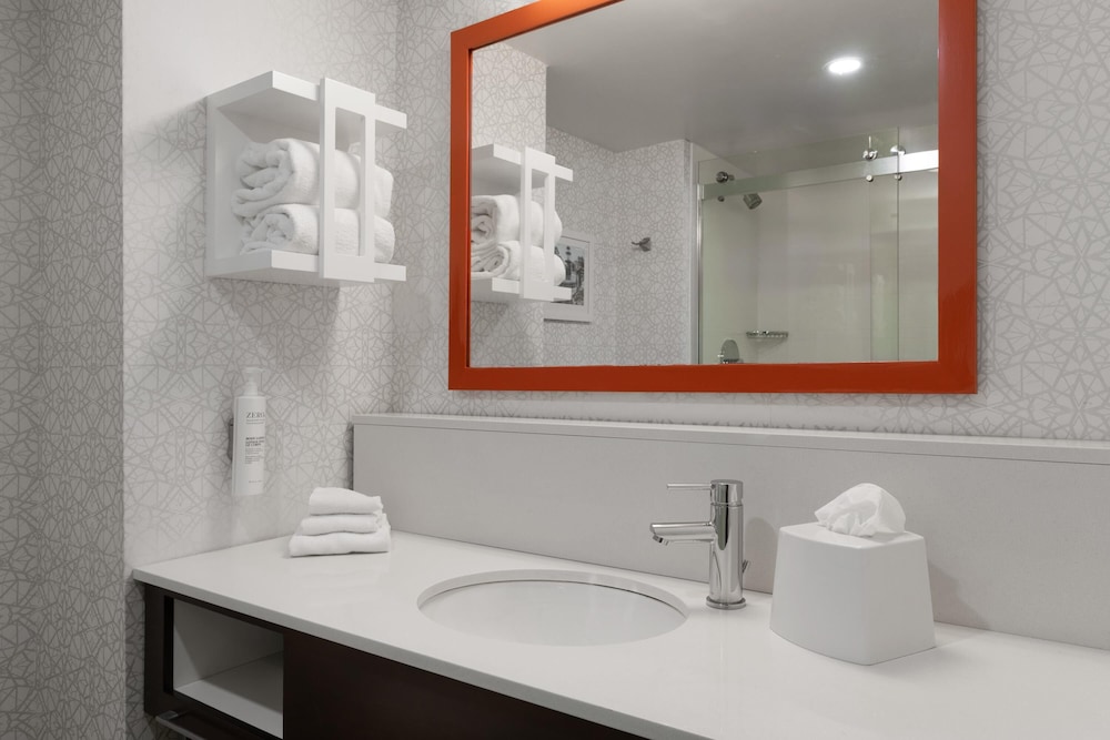 Hampton Inn Chambersburg - photo 22