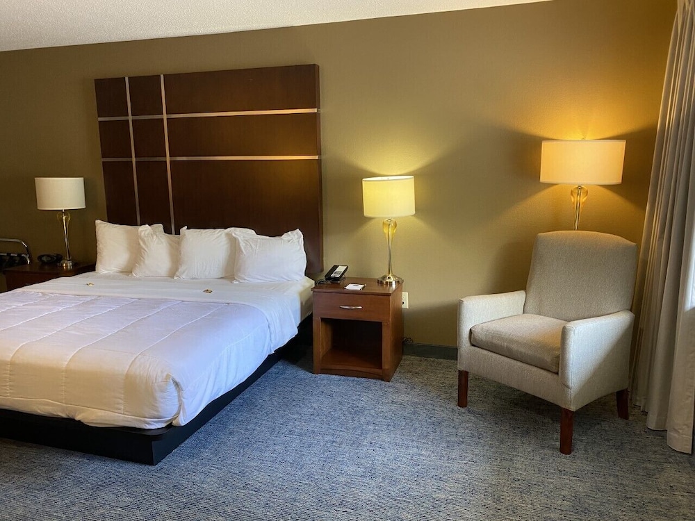 Cherokee Grand Hotel - photo 24