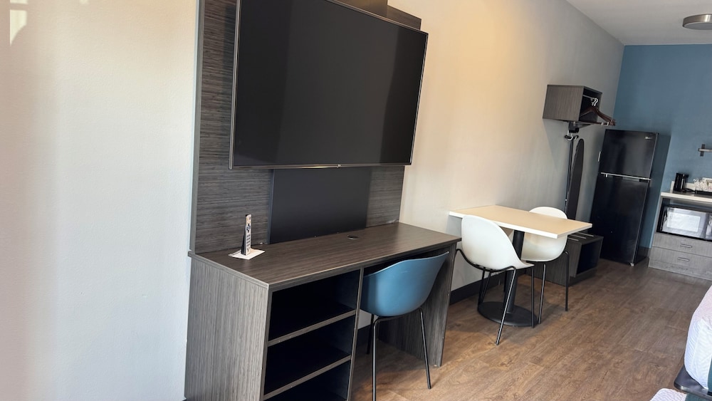 Studio 6 Corona CA West - photo 4