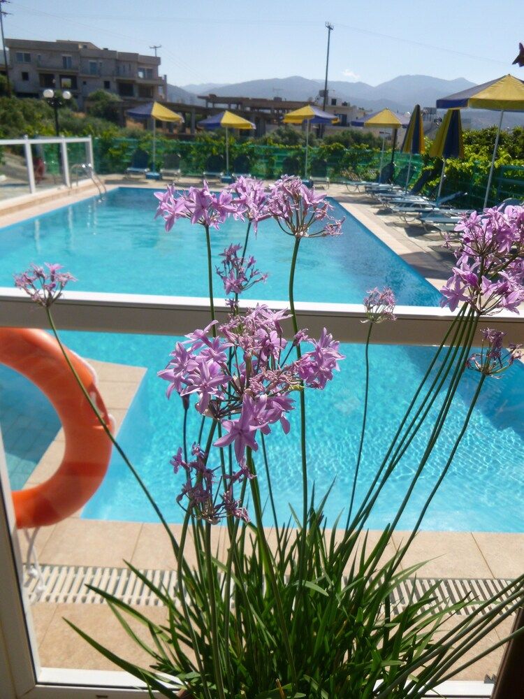 Stavros Apartments — 4-Star Luxury Hotel in Agios Nikolaos, Greece