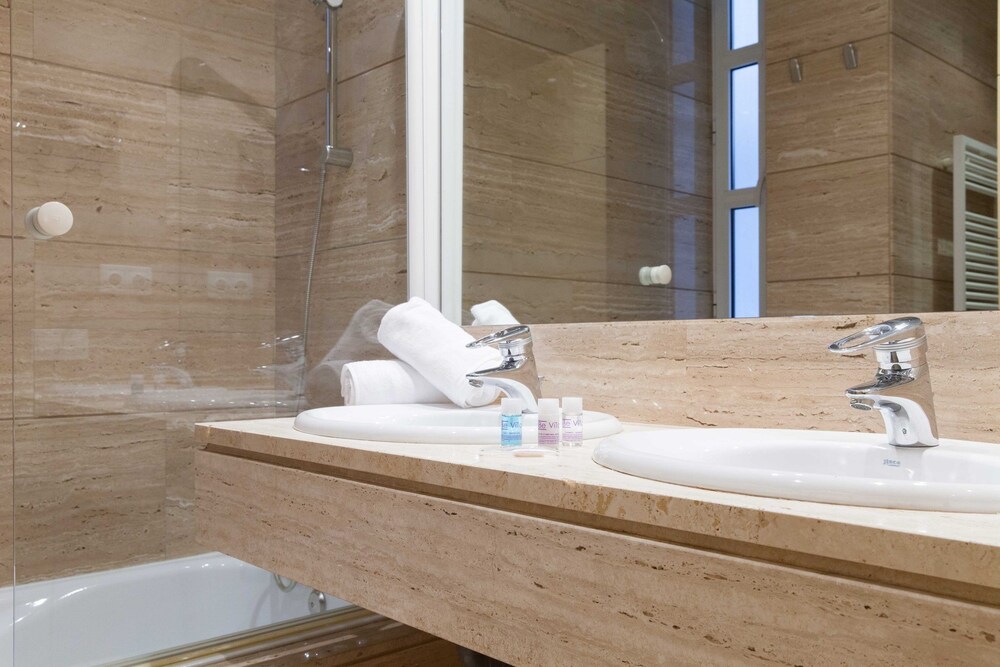 Alto Standing Calle Vel zquez 2A in Madrid, Spain