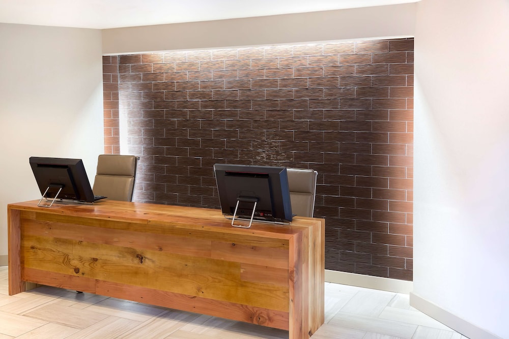 DoubleTree Suites by Hilton Nashville Airport - photo 45