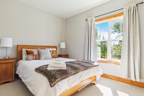 Blue Mountain 3 bedroom Dream Chalet 81590 — 4-Star Luxury Hotel in Collingwood, Canada