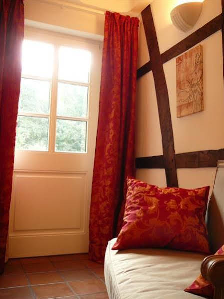 Gästehaus Wahnenmühle — 4-Star Luxury Hotel in Erkrath, Germany