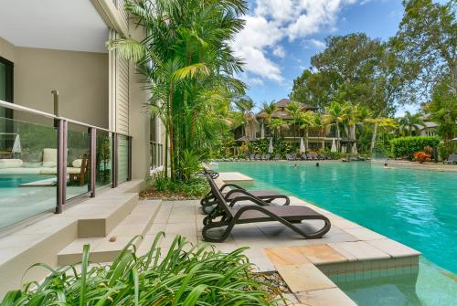 Swim Out Apartments in Triton Street Beachfront Resort Palm Cove in Palm Cove, Australia