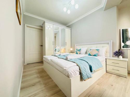 NS Tau 3 Room Apartments — 4-Star Luxury Hotel in Almaty, Kazakhstan