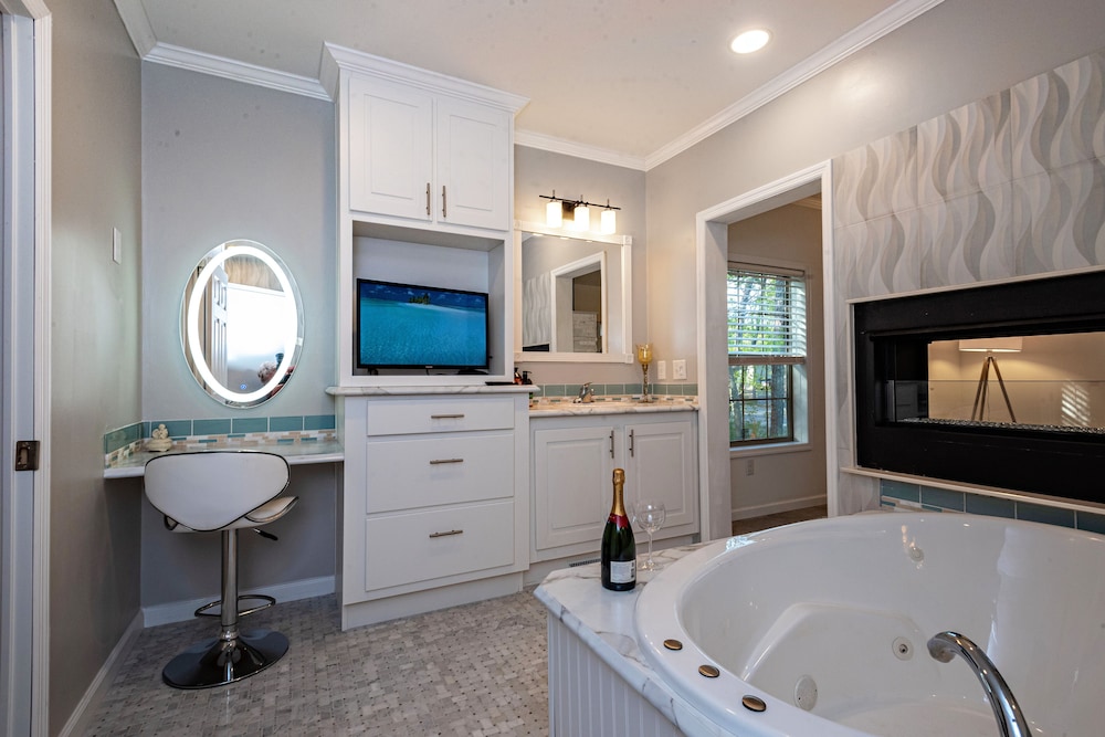 Swan Lake Resort Rentals - photo 159