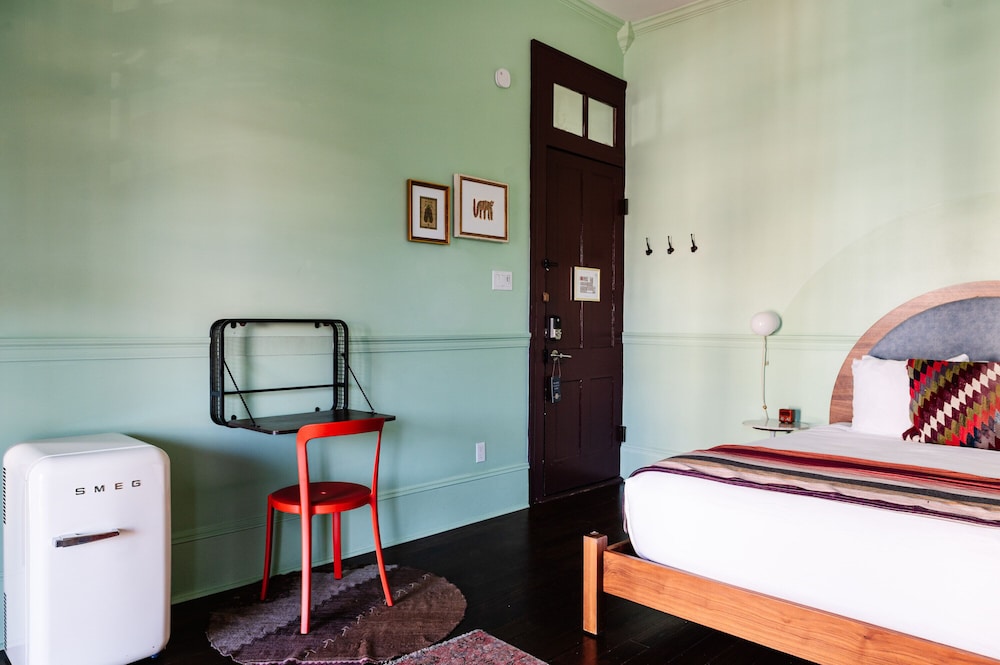 Frenchmen Hotel - photo 12
