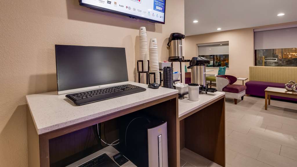 Best Western Huntsville - photo 8