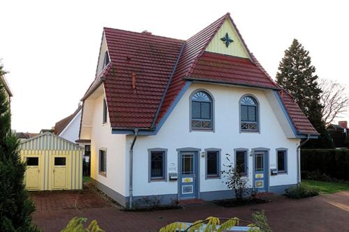 Uns Muschelhus — 4-Star Luxury Hotel in Zingst, Germany
