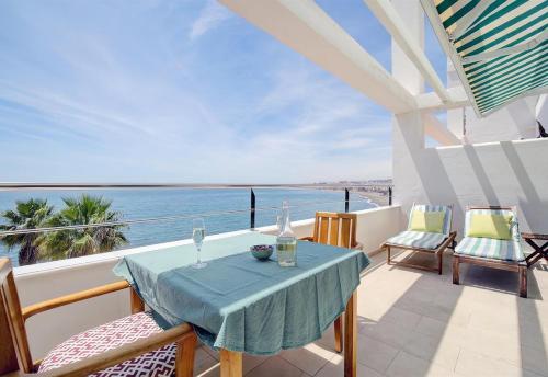 Apartment Boulevard 205 — 4-Star Luxury Hotel in Estepona, Spain