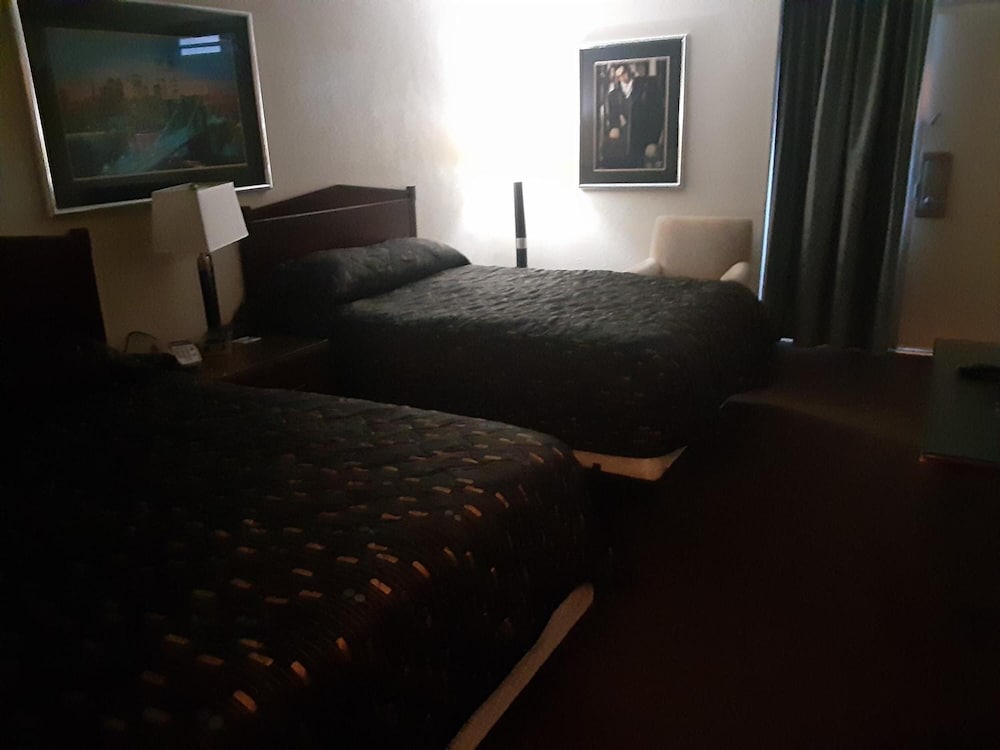 The Vegas Motel - photo 13