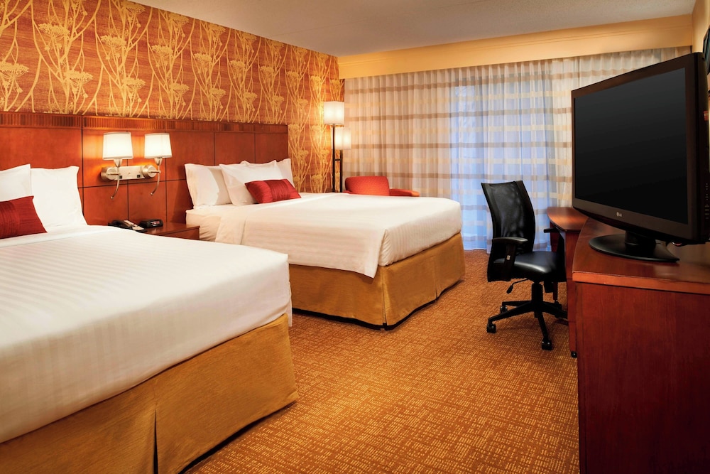 Courtyard by Marriott Chicago Arlington Heights South - photo 8