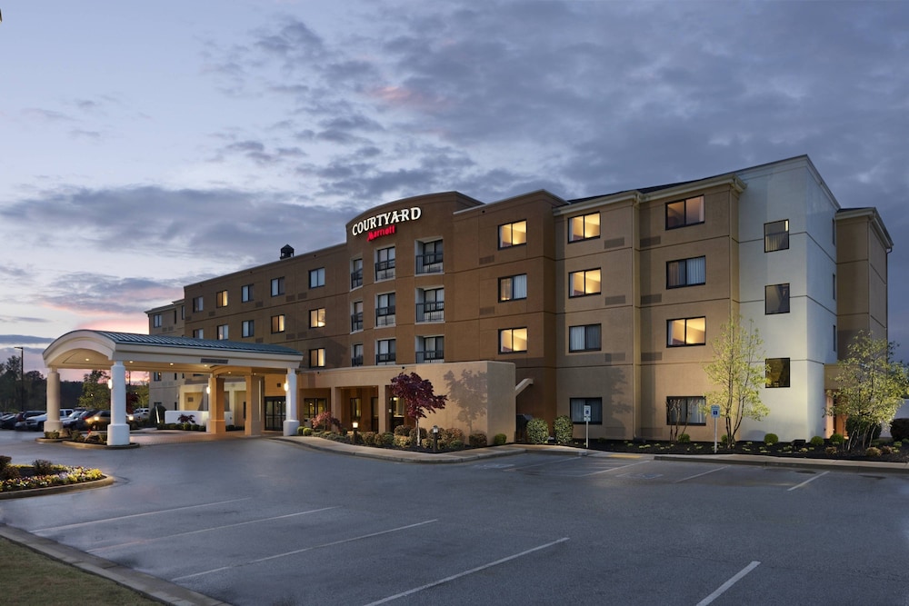 Courtyard by Marriott Jackson - photo 2