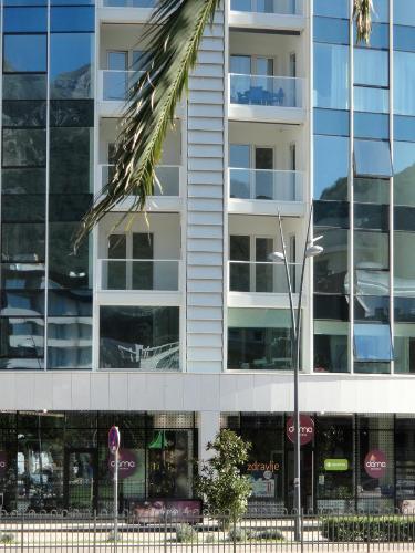 Apartment Smart — 4-Star Luxury Hotel in Budva, Montenegro