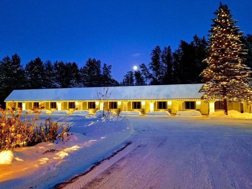 Northwoods Motel - photo 21