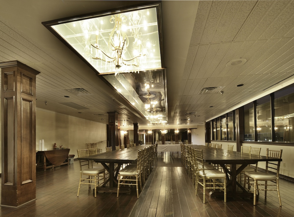 The Remington Suite Hotel and Spa - photo 31