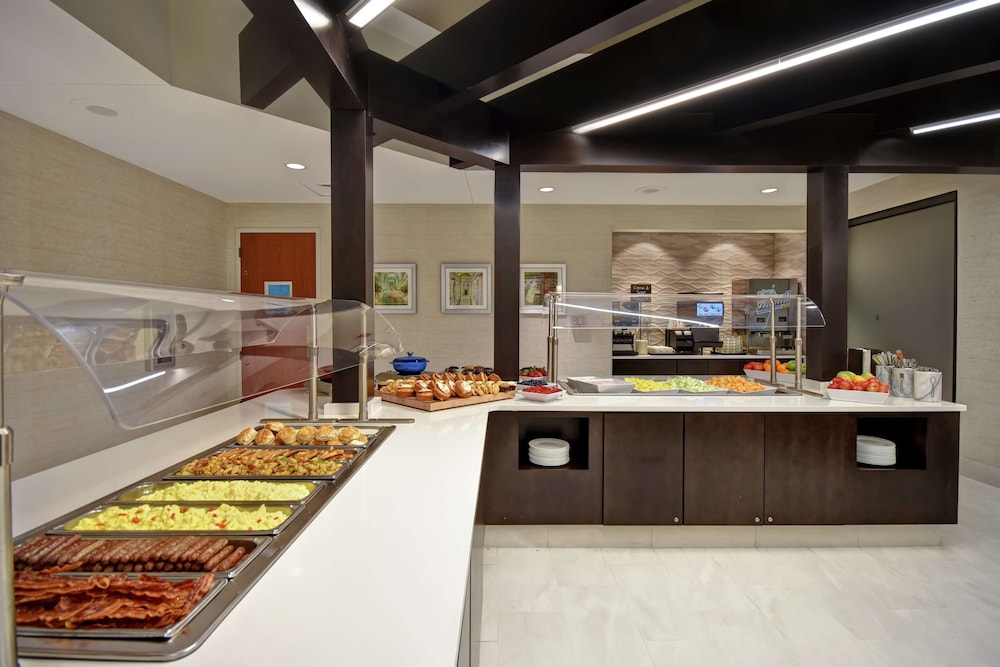 Embassy Suites Little Rock - photo 69