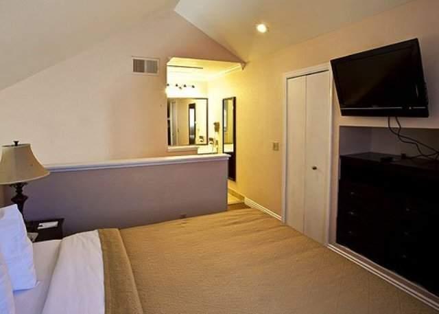 Quality Suites Anaheim Stadium - photo 8