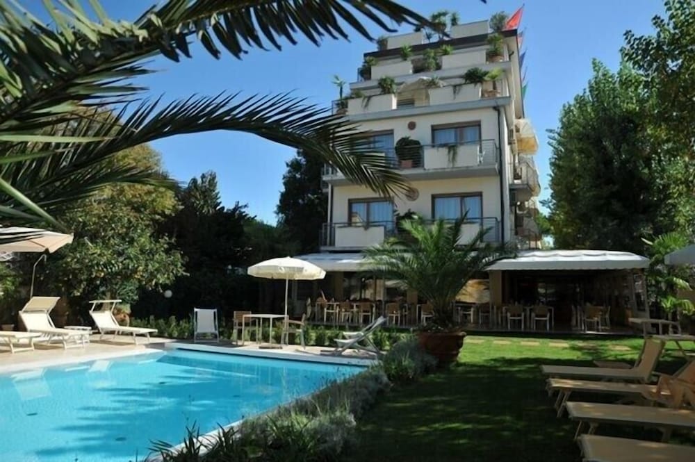 Hotel Bacco - last minute hotel in Camaiore