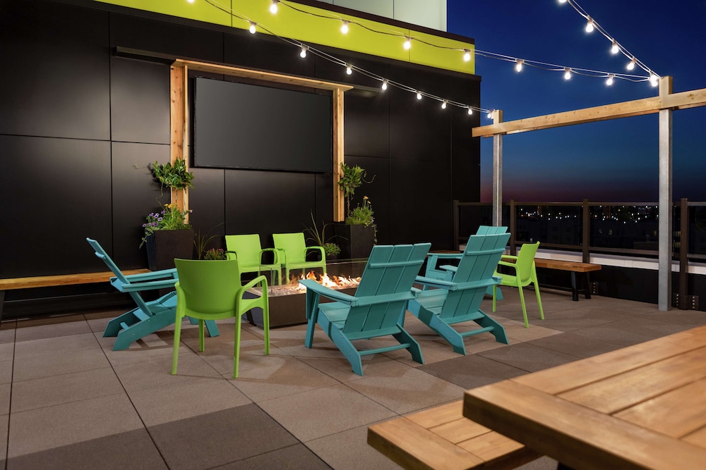 Home2 Suites by Hilton Minneapolis University Area - photo 31
