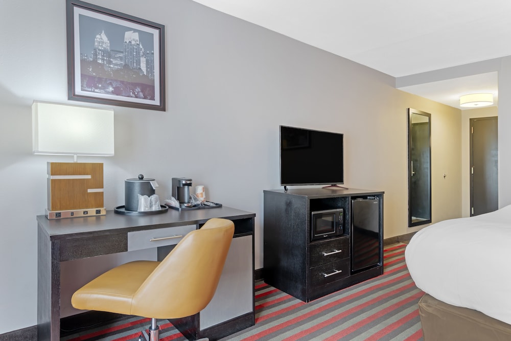 Comfort Inn & Suites Carrollton - photo 13