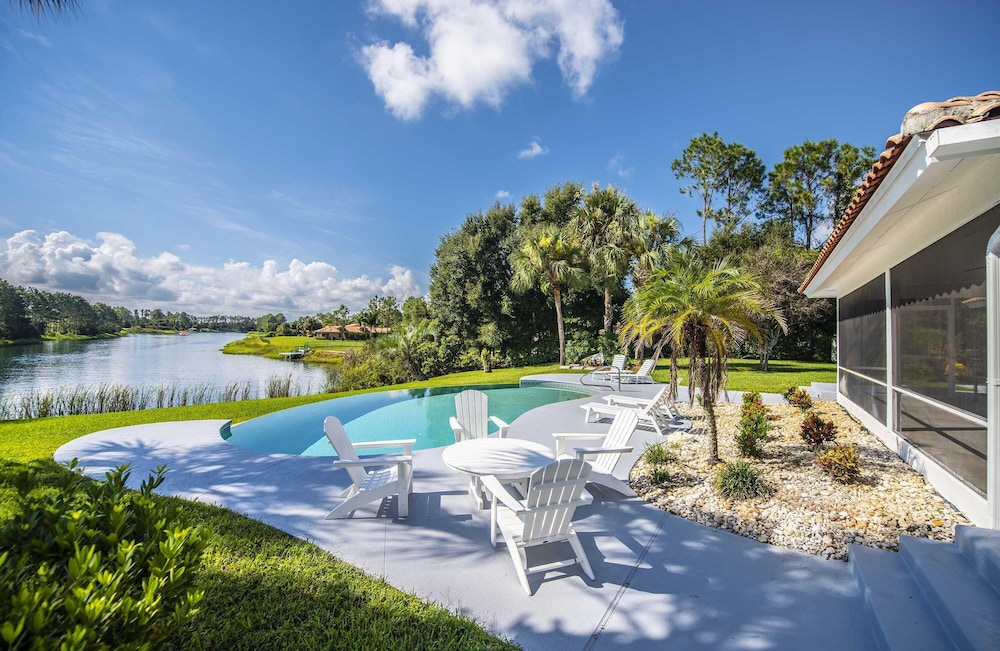 Swiss 66 Lake Denise in Clermont, United States