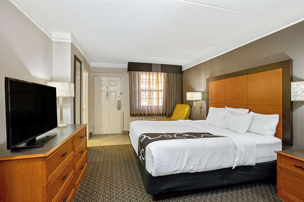 La Quinta Inn by Wyndham Denver Golden - photo 25