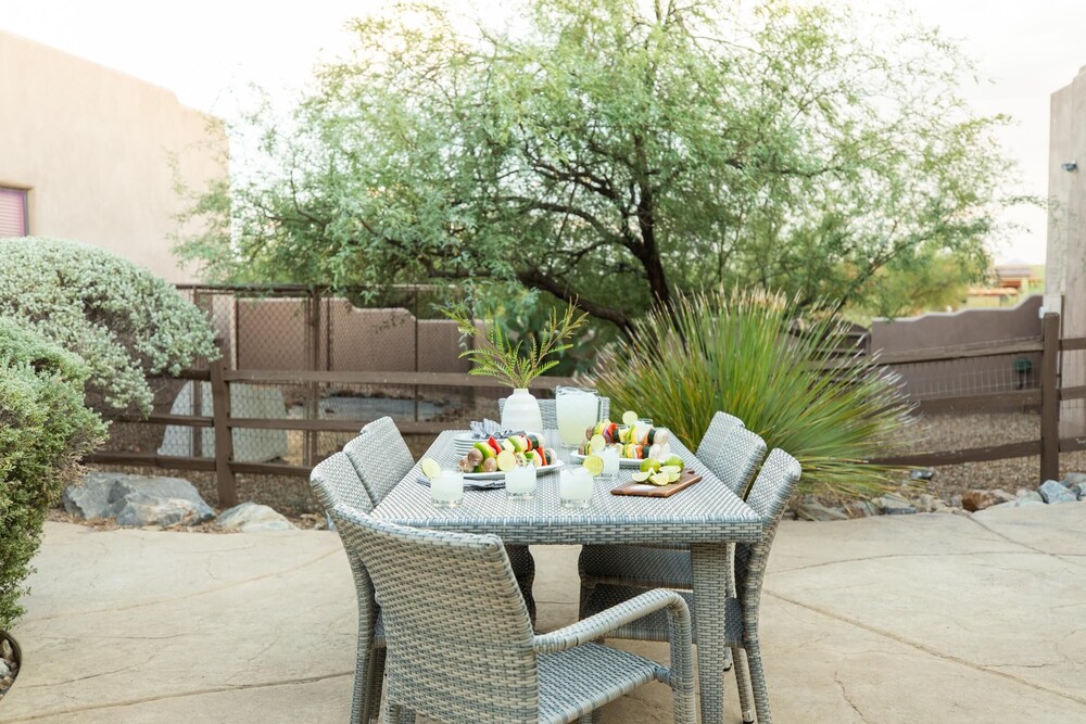 Westland by Avantstay Desert Oasis w Mountain View Pool & Basketball Court Scottsdale - photo 16