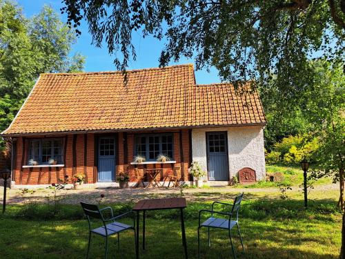 Le Bois d'Albran - carbon neutral hotel in Unknown City