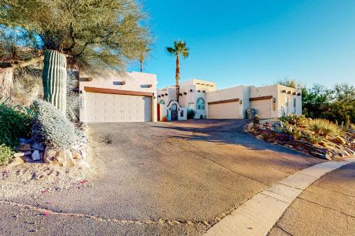 Hideaway on Habitat — hotel in Cave Creek