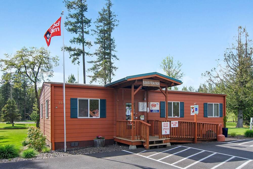 Silver Cove RV Resort - photo 36