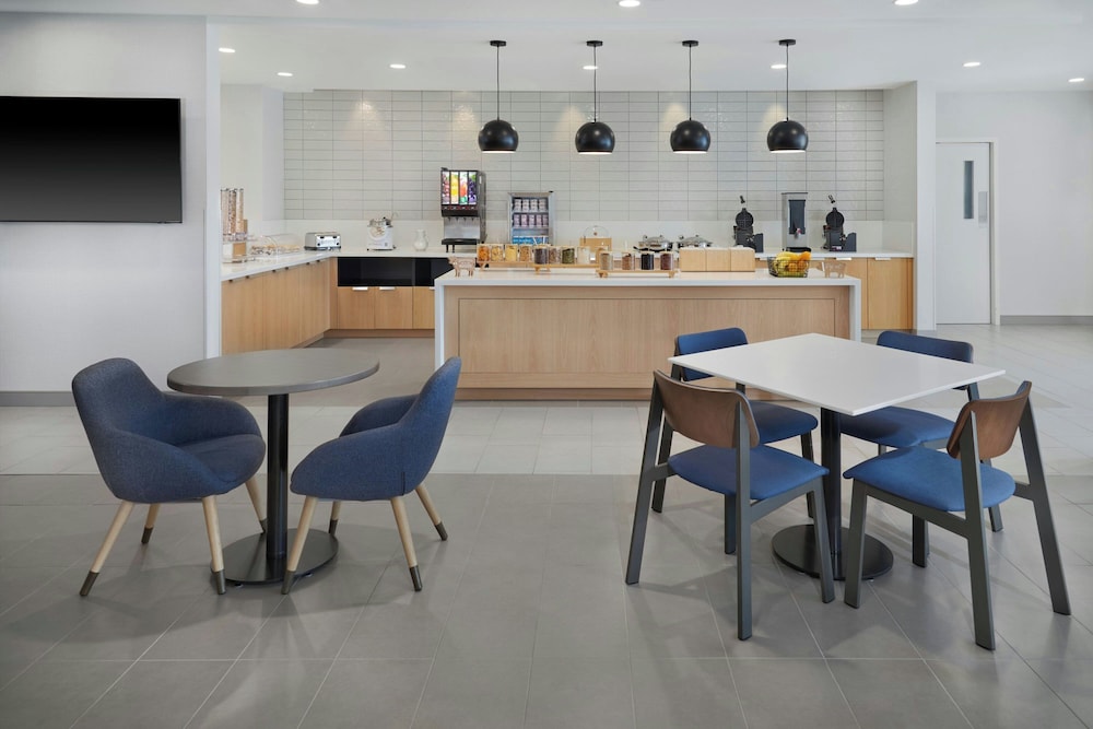 Fairfield Inn & Suites Columbus - photo 29