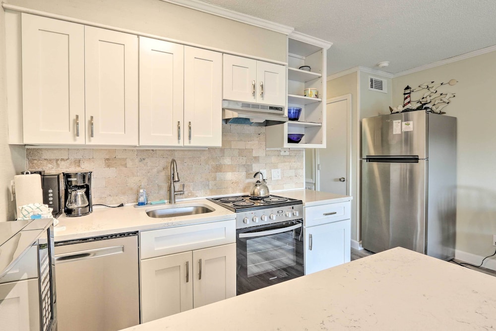 Resort Condo: Pools Gym Bar & Beach Access - photo 9
