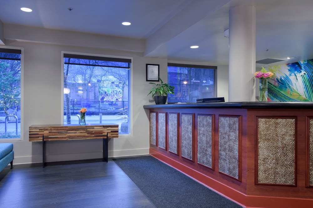 The Belltown Inn - photo 4