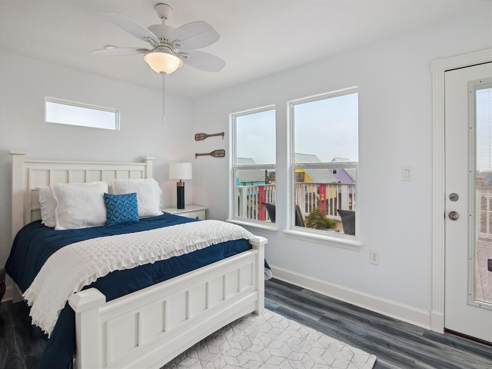 Birds of Paradise by Ryson Vacation Rentals — 4-Star Luxury Hotel in Freeport, United States
