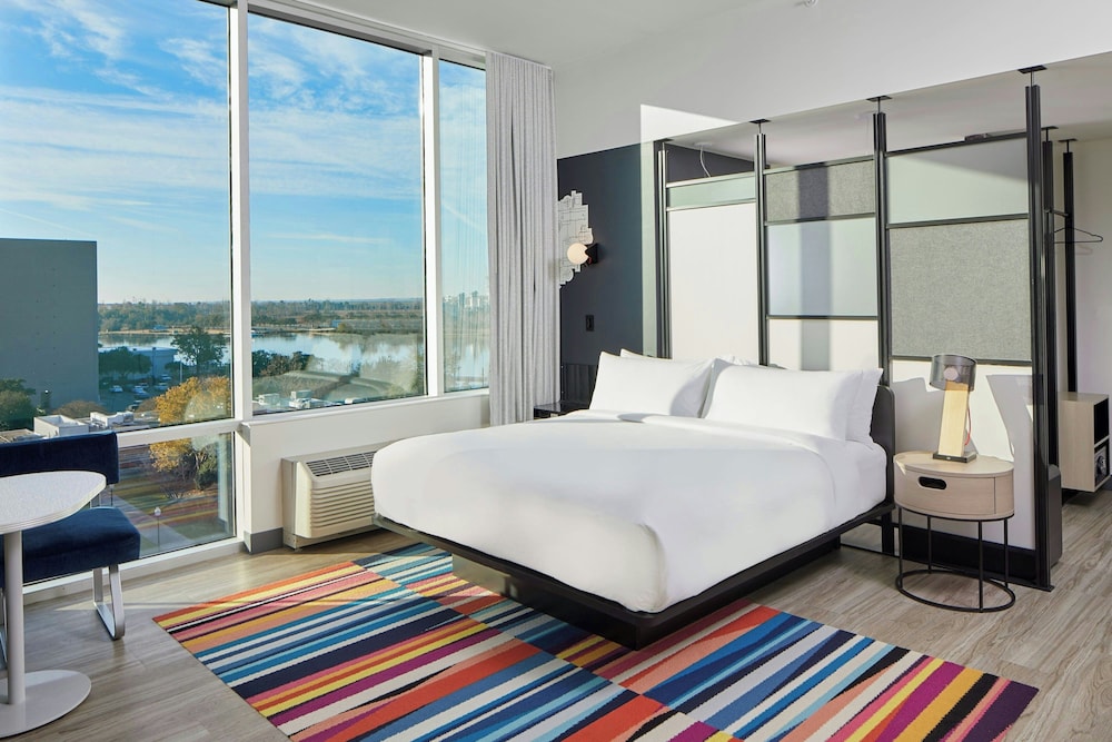 Aloft Wilmington at Coastline Center - photo 6
