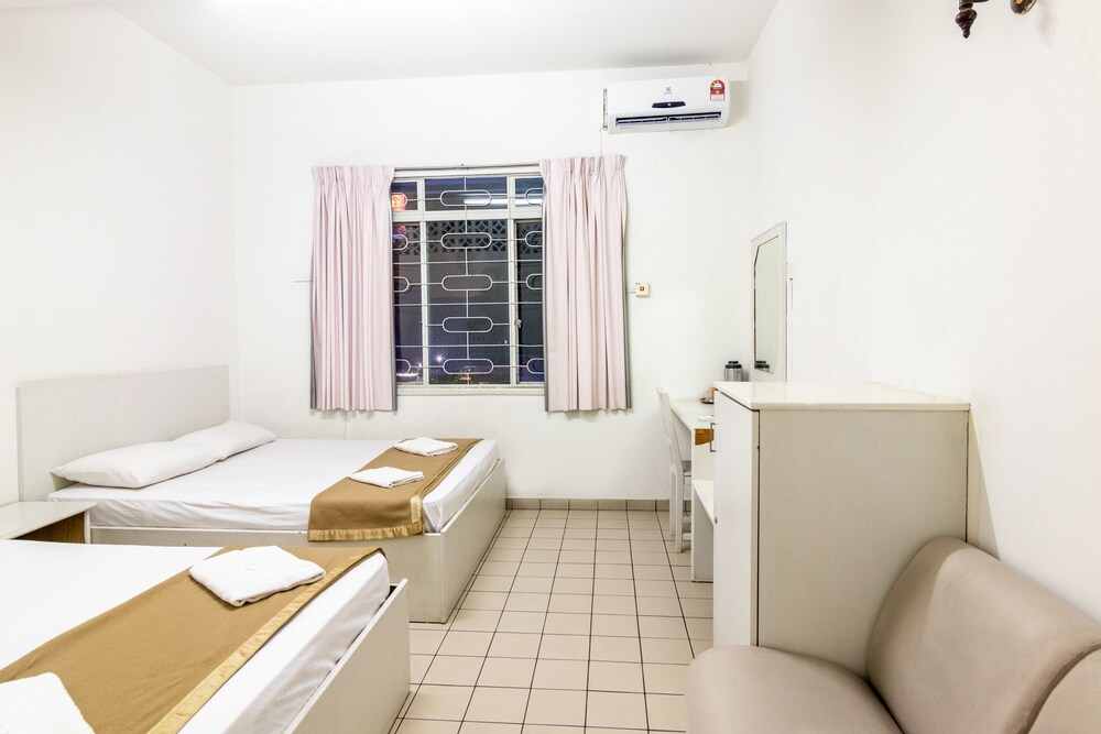 Dragon Hotel - carbon neutral hotel in Malacca