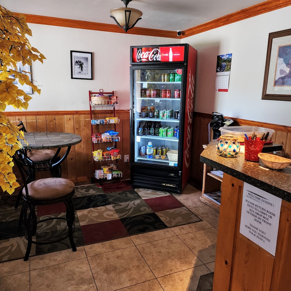 Canyon Motel - photo 6