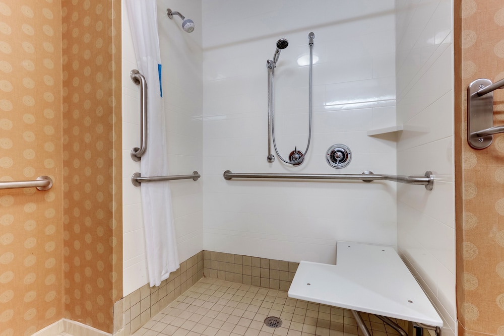 Hampton Inn & Suites Hartsville - photo 24