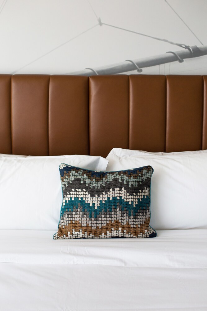 Hotel Indigo Old Town Alexandria by IHG - photo 9