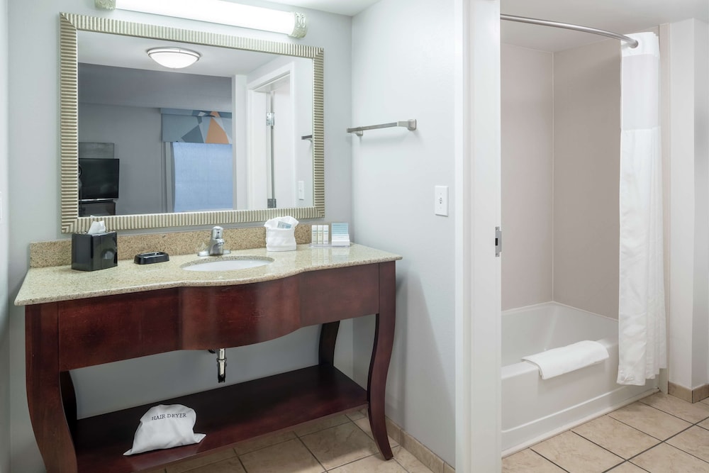 Hampton Inn & Suites Panama City Beach Pier Park Area - photo 23